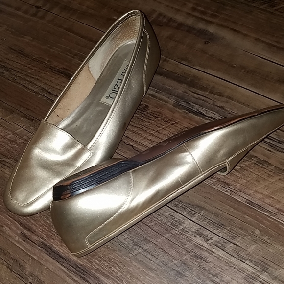 Capezio gold slide ons - Picture 2 of 5